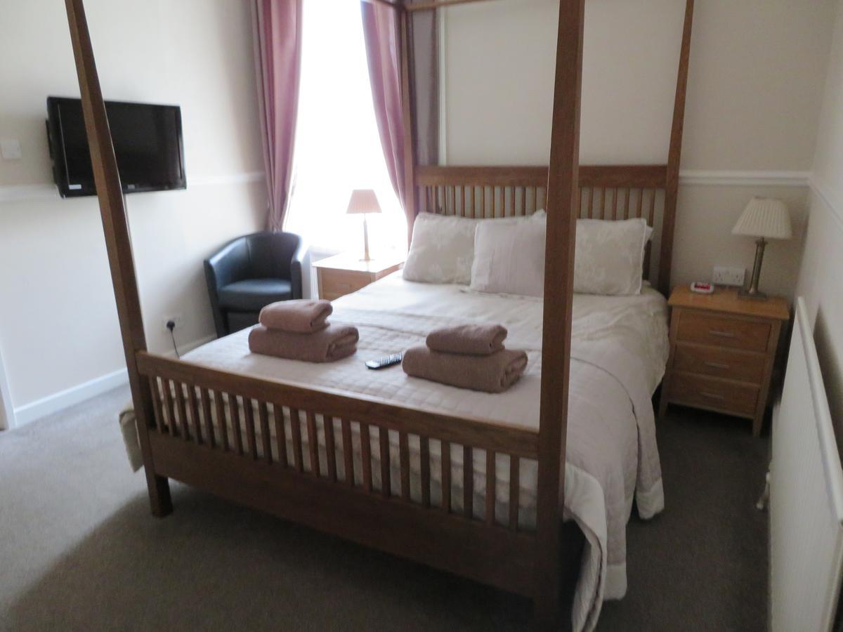 Cornerhouse Guesthouse 칼라일 외부 사진
