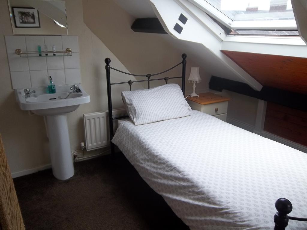 Cornerhouse Guesthouse 칼라일 외부 사진
